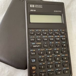 Hewlett Packard 20s Scientific Calculator with case - needs battery